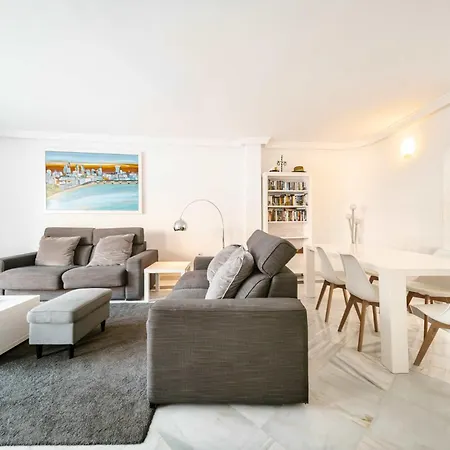 El Dorado Nueva Andalucia Pool Terrace Marbella