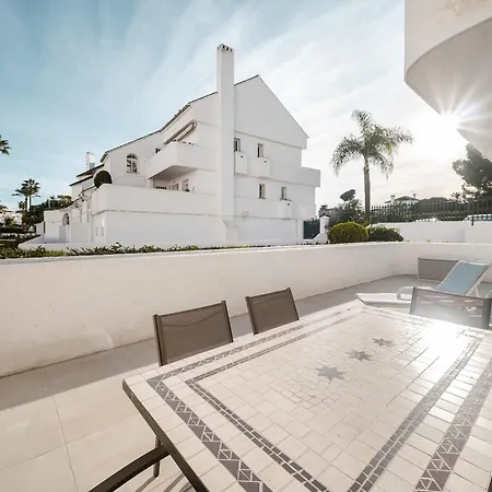 El Dorado Nueva Andalucia Pool Terrace Apartment Marbella