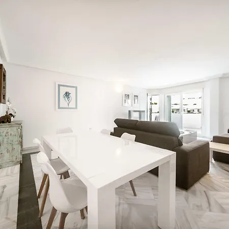 El Dorado Nueva Andalucia Pool Terrace * Marbella