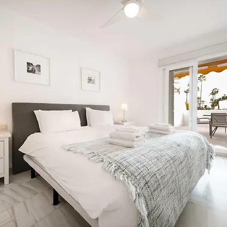 El Dorado Nueva Andalucia Pool Terrace * Marbella