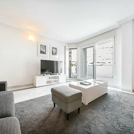 El Dorado Nueva Andalucia Pool Terrace * Marbella