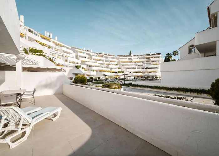 El Dorado Nueva Andalucia Pool Terrace *