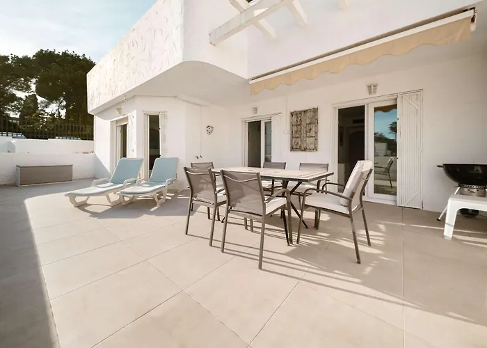 El Dorado Nueva Andalucia Pool Terrace