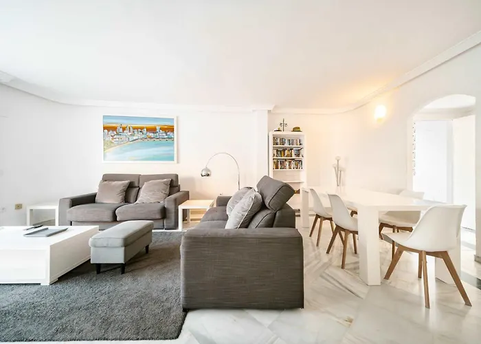 El Dorado Nueva Andalucia Pool Terrace 马尔韦利亚