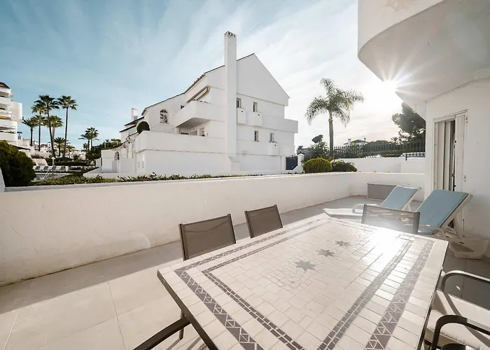 El Dorado Nueva Andalucia Pool Terrace 公寓 马尔韦利亚