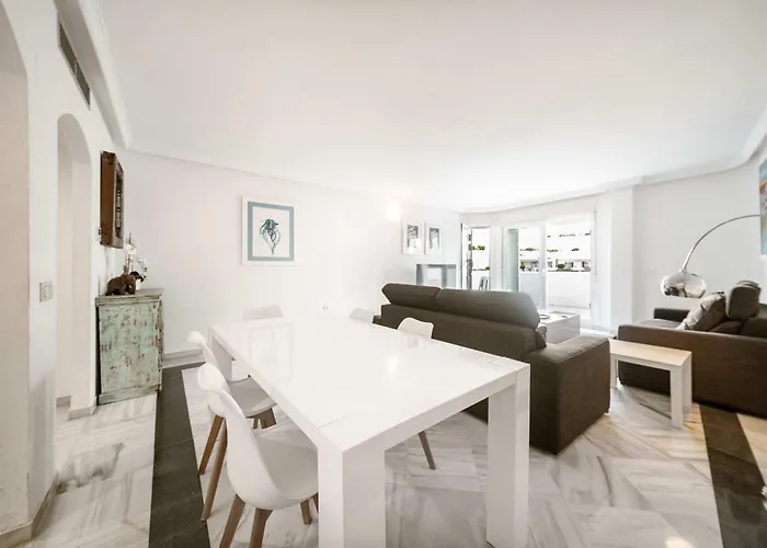 El Dorado Nueva Andalucia Pool Terrace * 马尔韦利亚